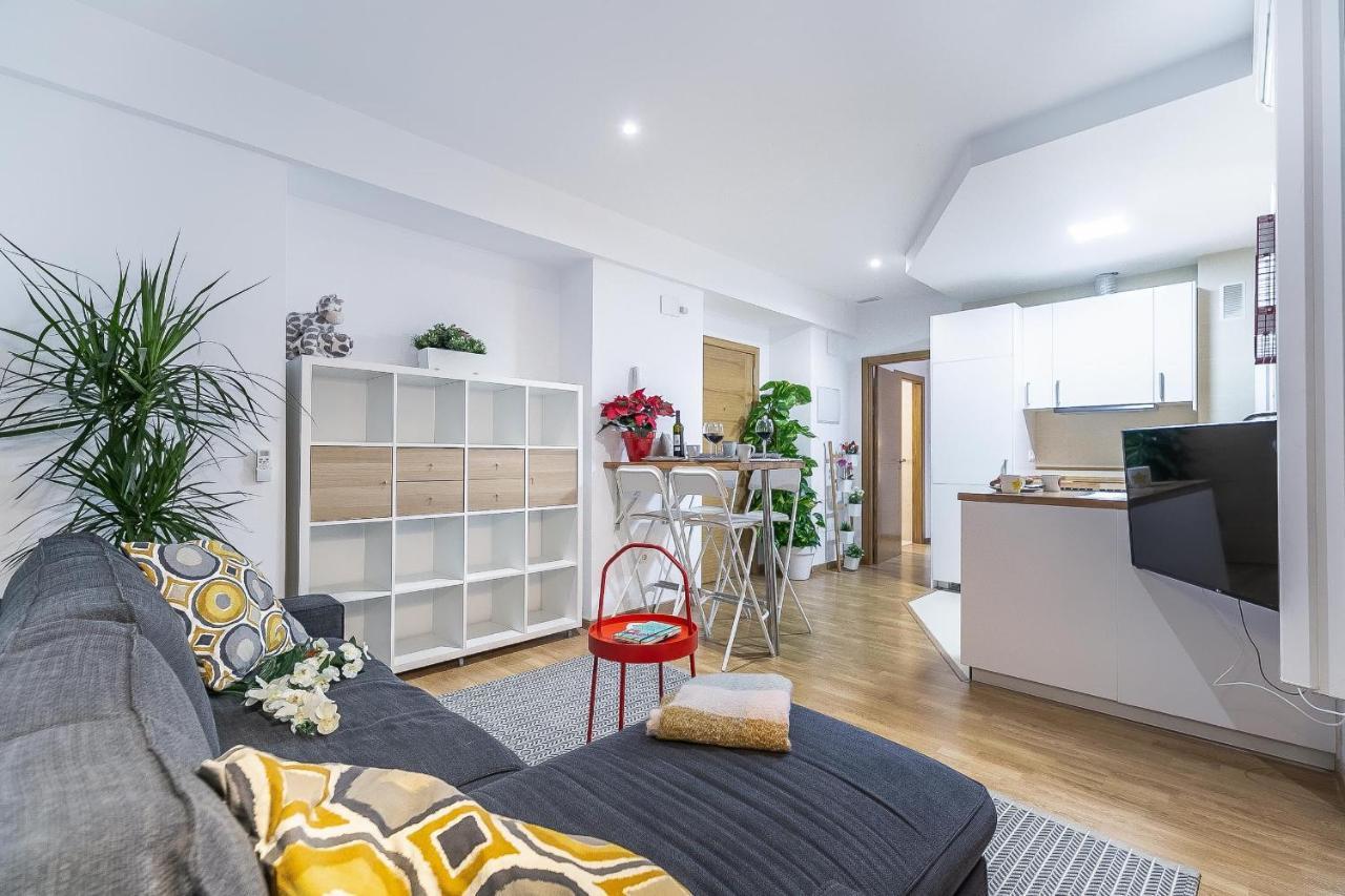 Apartment Homeabroad - Premium Mitjana